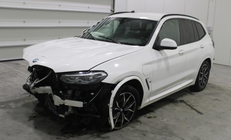 BMW X3 30e