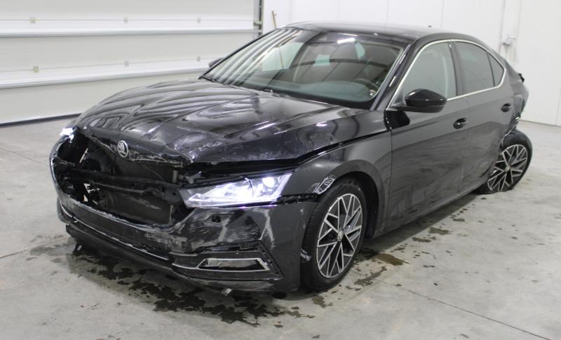 SKODA Octavia 1.0 E-TEC AUTO