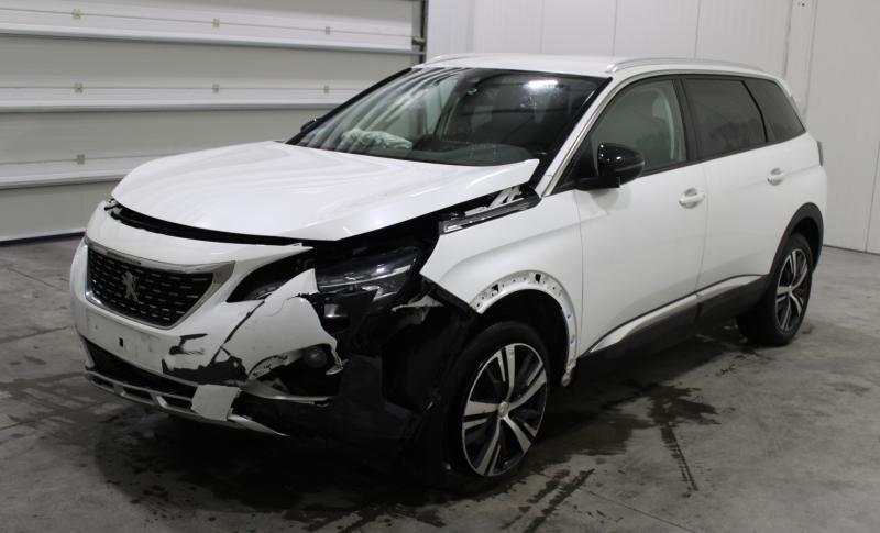 PEUGEOT 5008 AUTO 7PL