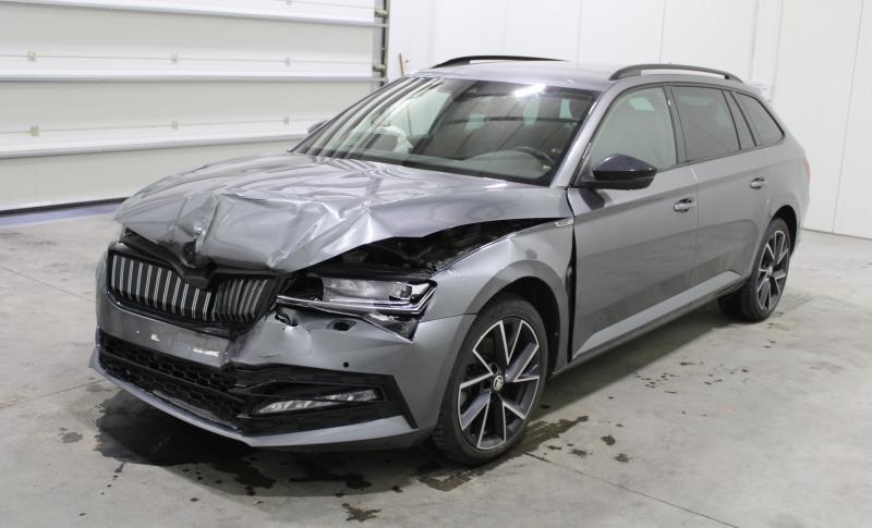 SKODA Superb SPORT PLUG-IN