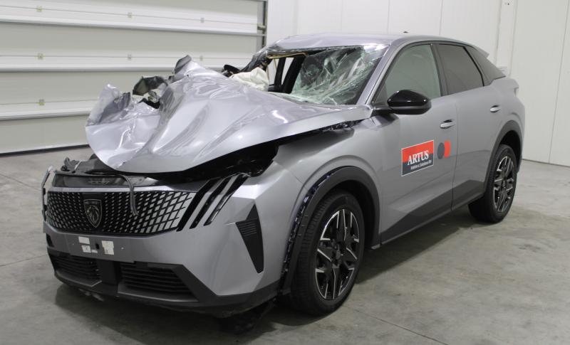 PEUGEOT 3008 AUTO
