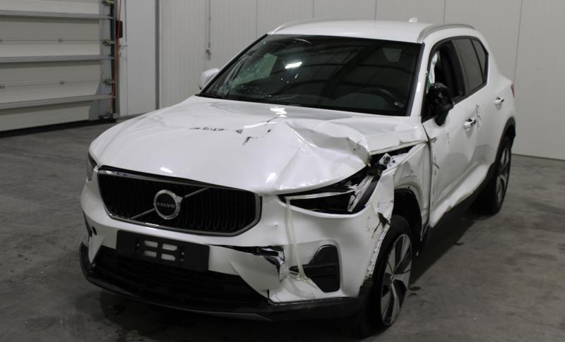 VOLVO XC 40 AUTO