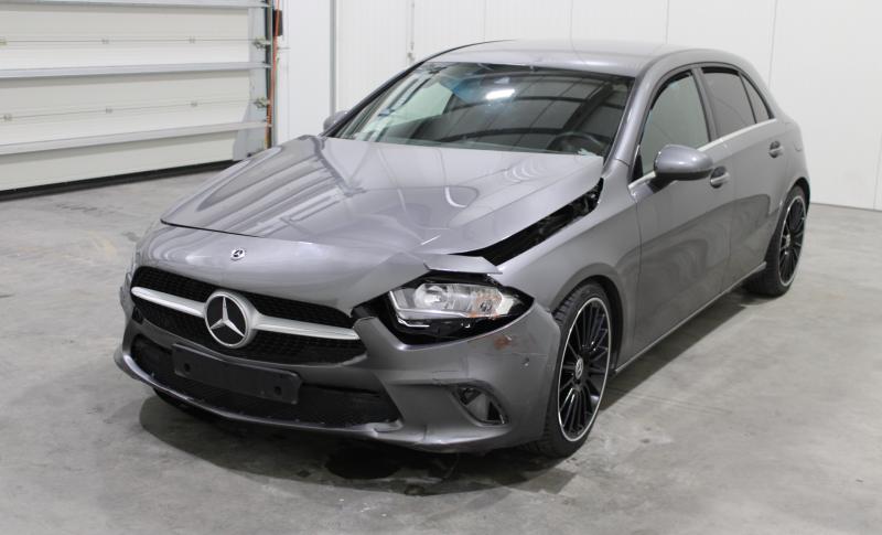 MERCEDES-BENZ A 160