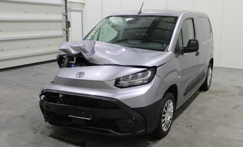 TOYOTA PROACE CITY AUTO