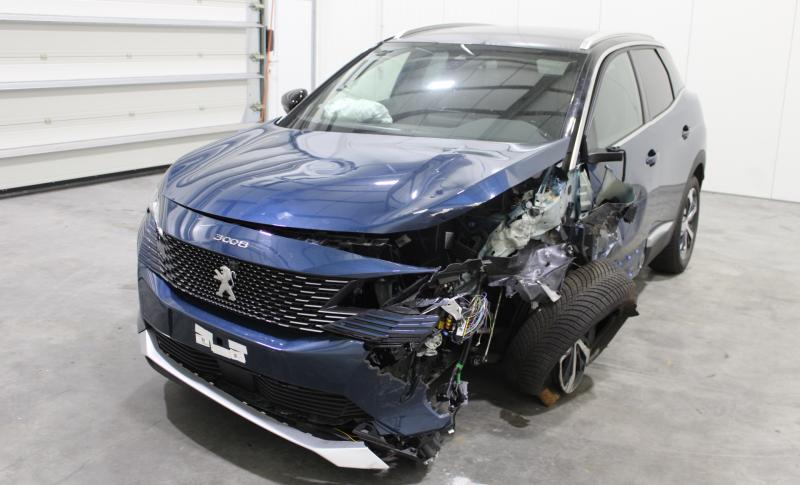 PEUGEOT 3008 GT-LINE AUTO