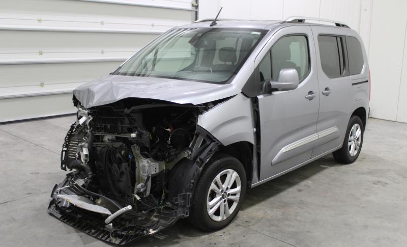 TOYOTA PROACE CITY AUTO