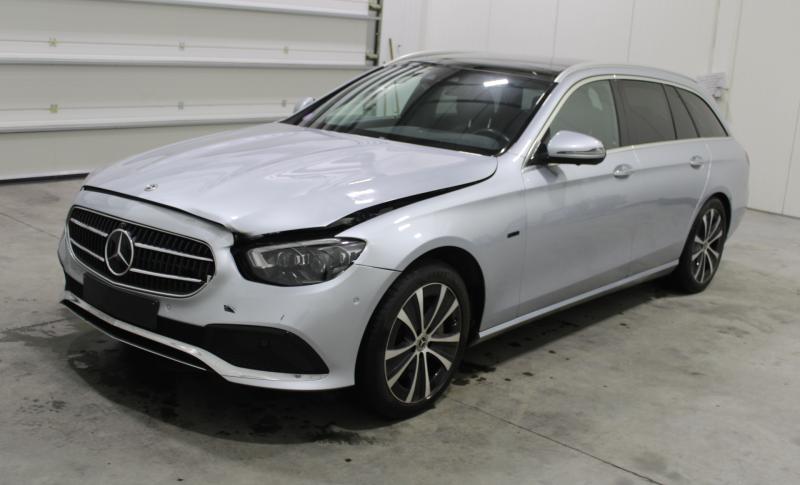 MERCEDES-BENZ E300de