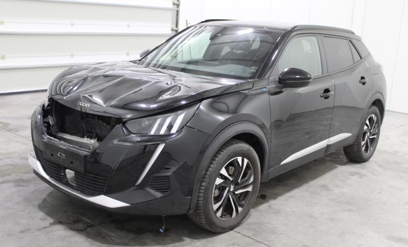 PEUGEOT e-2008 AUTO