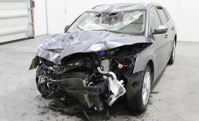 SKODA Octavia PLUG-IN HYB AUTO SKODA Octavia PLUG-IN HYB AUTO