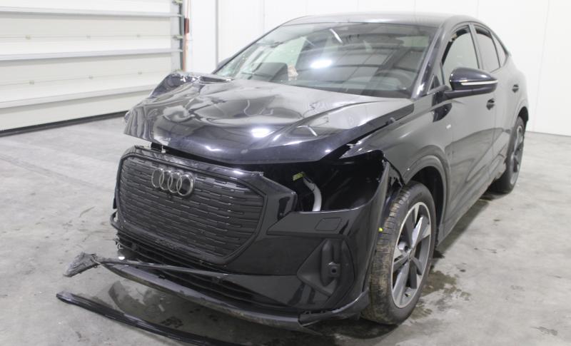 AUDI Q4 e-tron 82kwh