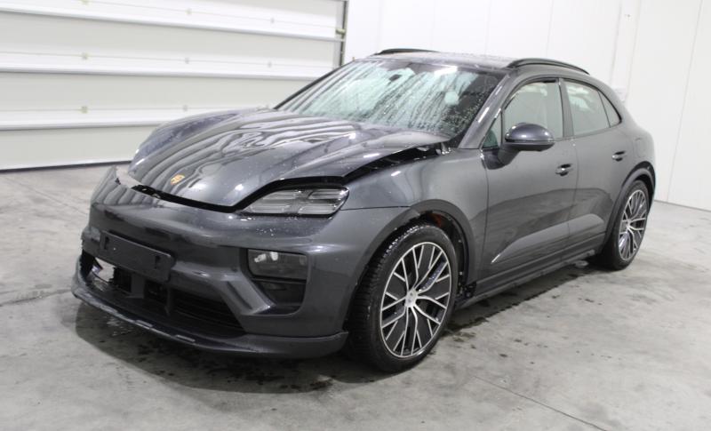 PORSCHE MACAN ELECTRIC