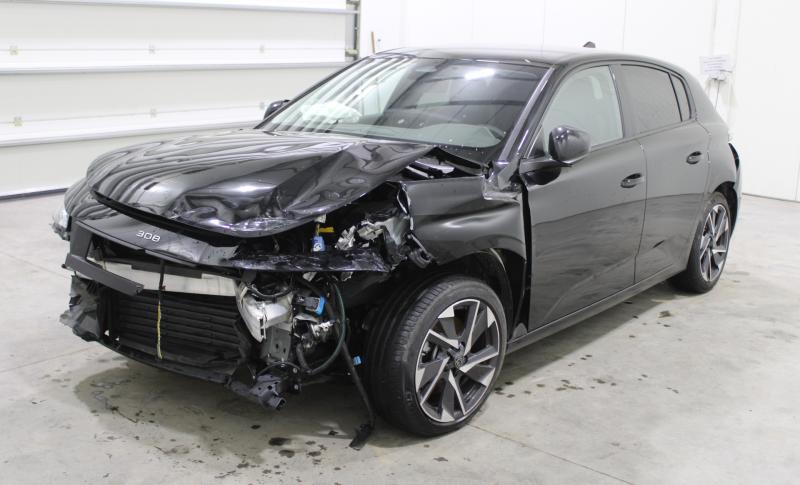 PEUGEOT 308 1.5 AUTO