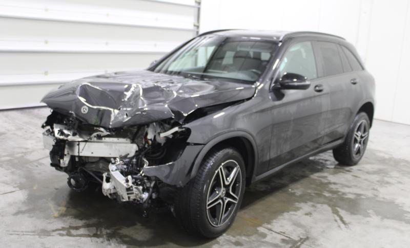 MERCEDES-BENZ GLC 300de