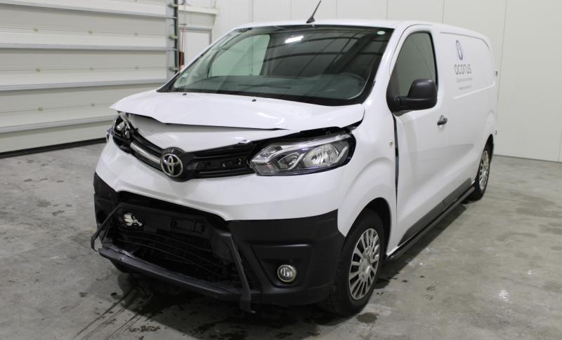 TOYOTA PROACE