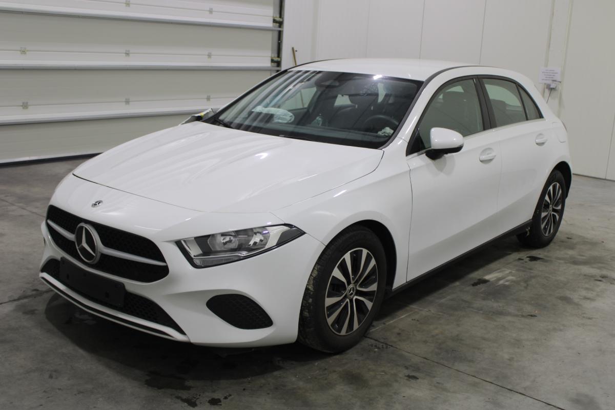 MERCEDES-BENZ A 180 AUTO